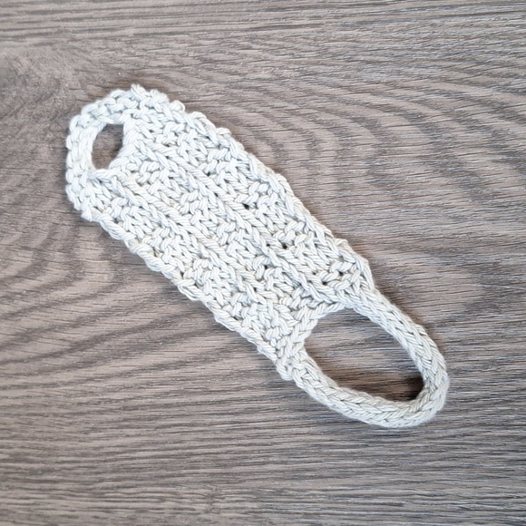 Handknit Kitchen Towel Loop - Picture 3 of 5